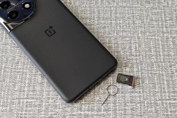 OnePlus 11 có eSIM không? Tất cả những gì bạn cần biết